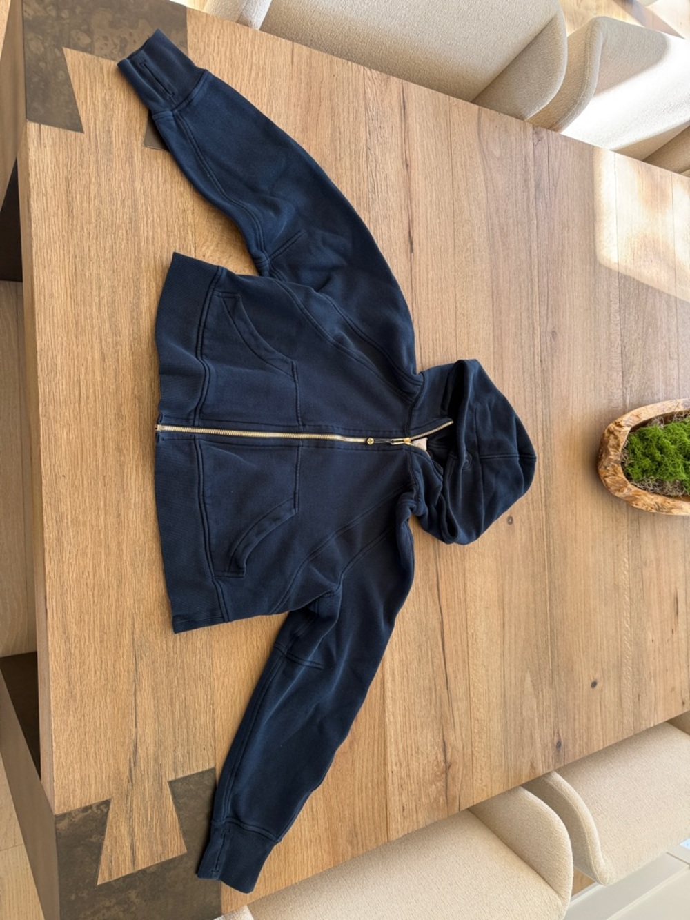 lululemon Navy Hooded Zip Sweatshirt with Gold Zipper xs/s